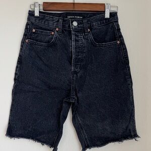 Aritzia Denim Forum The Joni Loose Long Short in Black Size 24 | LC